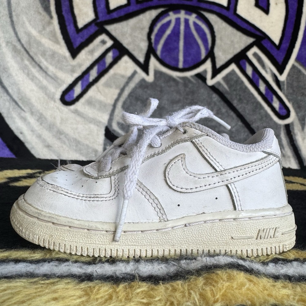 Size 8c - Nike Air Force 1 Low Boys White Athletic Shoes Sneakers 314194-117